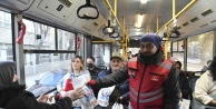 ANKARA'DA İFTARA YETİŞEMEYEN VATANDAŞLARA MOTOKURYELERLE KUMANYA DAĞITILIYOR