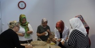 Bursa Büyükşehir'den Kadın Derneklerine Sepet Örücülüğü Eğitimi: Arkeofest'te Sergilenecek El Sanatları