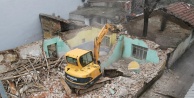 Yıldırım Belediyesi, Metruk Binaları Yıkıyor: Güvenli Şehir Vurgusu