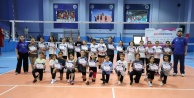 Bursa Büyükşehir Belediyesi Kış Spor Okulları'nda İlk Dönem Tamamlandı: Çocuklar Sporla Büyüyor
