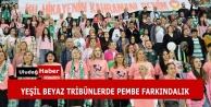 Bursa Büyükşehir Belediyesi'nden Meme Kanseri Farkındalık Etkinliği: 100 Kadın Bursaspor Tribünlerini Pembe Boyadı