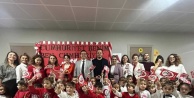 Nilüfer Kreşlerinde Cumhuriyet Coşkusu: Minikler Kırmızı-Beyaz Sevgi Seline Dönüştü