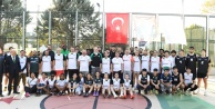 Osmangazi'de 29 Ekim Coşkusu Basketbolla Kutlandı: 3x3 Turnuvası ve Soğukkuyu Sahası Açılışı