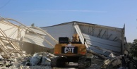 Nilüfer Belediyesi'nden Kaçak Yapıyla Mücadelede Kararlı Adım: İki İş Yeri Yıkıldı