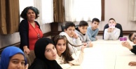 Osmangazi'de Çocuk Hakları Oyunlarla Öğrenildi: 'Masallarla Çocuk Hakları Atölyesi' Coşkusu