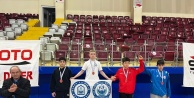 Yıldırım'ın Aslanları Isparta'da Devleşti: U-17 Güreş Şampiyonası'nda 4 Madalya!