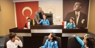 Geleceğin Yöneticileri Meclis Sırasında: Osmangazi'de Çocuklar Karar Kürsüsüne Çıktı!
