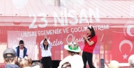 Osmangazi'de 23 Nisan Karnavalı: Osmangazi Meydanı Çocuk Şenliğine Dönüştü!