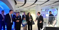 Türkiye'nin Uzay Gururu Bursa'da: İlk Astronot Alper Gezeravcı GUHEM'de Gençlerle Buluştu!