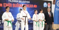 Yıldırım'da Karate Rüzgarı: Kyokushin Turnuvası'na Yıldırımlı Sporcular Damga Vurdu!