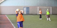 Anne-Kız futbol turnuvası