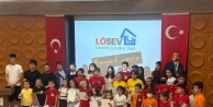 Lösev Bursa'da eğitim gören Lösemili çocuklar için karne şenliği düzenledi