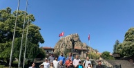Bursa turist rehberlerinden tarihi savaş alanlarına eğitim turu