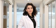 Uzmanından uyarı: Kusursuz bir gülüş için yalnızca beyaz dişler yeterli değil, 'pembe estetik' de şart!
