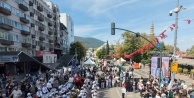 Bursa'da 'Arabasız Bir Gün, Hareketli Bir Kent' coşkusu: Atatürk Caddesi araç trafiğine kapatıldı, yüzlerce vatandaş sokakların tadını çıkardı