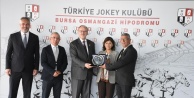 Anadolu Gazeteciler ve Spor Yazarları Derneği Koşusu'nu Saraytay kazandı