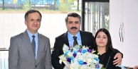 Başkan Oktay Yılmaz'dan liselilere sürpriz ziyaret: Gençlerle voleybol ve masa tenisi oynadı