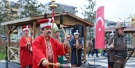 Bursa'da fethin 700. yılı coşkusu: Meydanlarda mehter marşları yankılandı, Ayna ile coşku zirveye çıktı