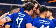İnegöl Belediyespor Voleybol Takımı'ndan müthiş seri: Yıldız Spor'u deplasmanda 1-3 mağlup eden parkenin prensleri 4'te 4 yaparak liderliğe yükseldi