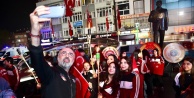Kestel'de Cumhuriyet'in 103. Yılı Görkemli Törenlerle Kutlandı: Fener Alayı ve Havai Fişek Gösterileri İlçeyi Aydınlattı