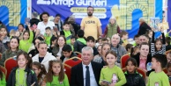 Osmangazi Kitap Günleri'nde 6. ve 7. gün coşkusu: Buket Uzuner, Kemal Karadayı ve Mert Arık okurlarla buluştu