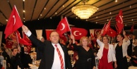 TÜED Uludağ Şubesi Cumhuriyet'in 103. yılını baloyla kutladı: Kenan Pars'tan 'sosyal devlet' vurgusu