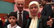 70 Yaşında Avukatlık Cübbesini Giydi!
