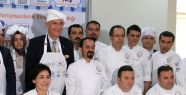 AB Bakanı Usta Aşçılara Tencere Verdi!