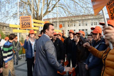 Öğrencilerden Kadına Şiddete Dur Etkinliği!