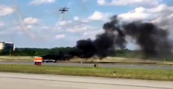 Uçağın Yere Çakılma Anı Kameralarda!