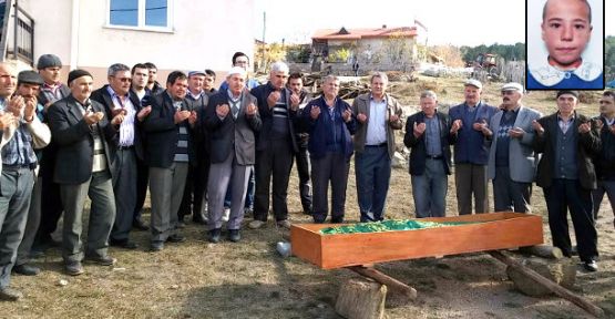 Vahşice Öldürülen Çocuk Toprağa Verildi!