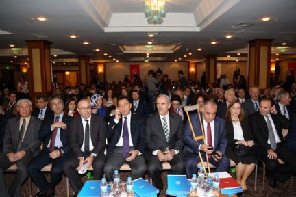 Yaşlı Dostu Kentler Sempozyumu Bursa'da Başladı!